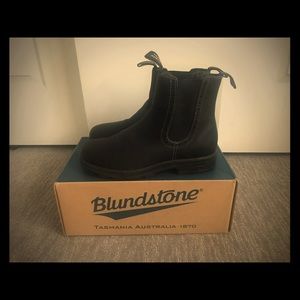 Blundstones